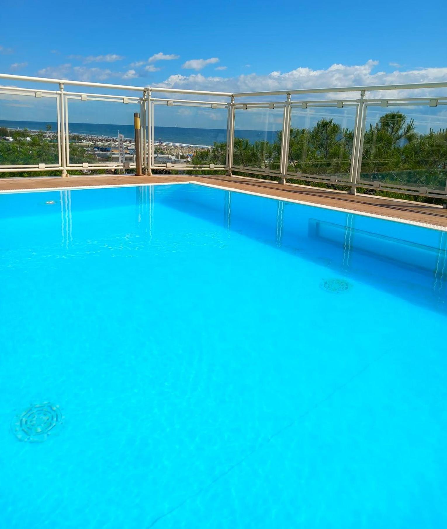 Hotel Ariella